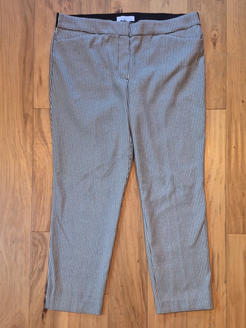 Liz Claiborne Black and White Houndstooth Pull-On Dress Pants